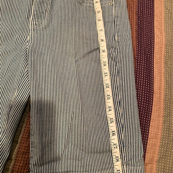 Bermuda length pinstripe shorts - Picture 4 of 4